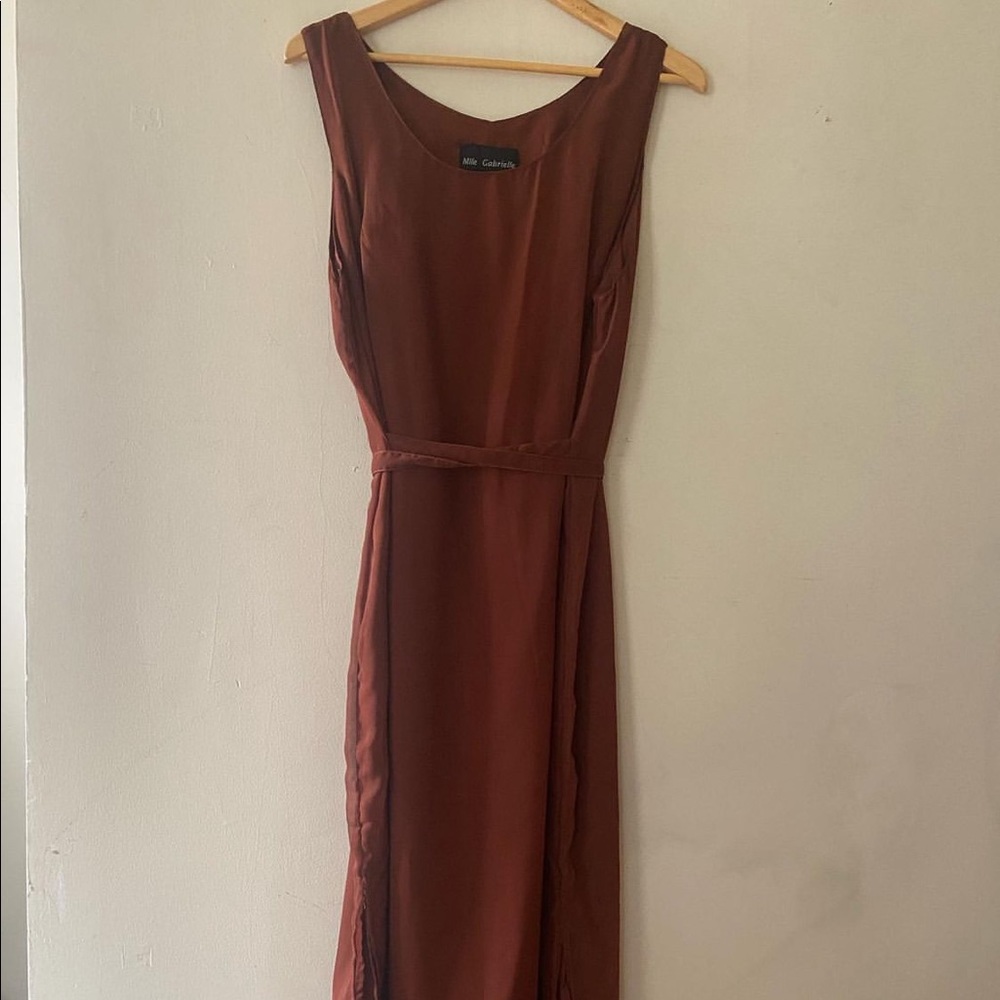 Minimal Burt orange maxi